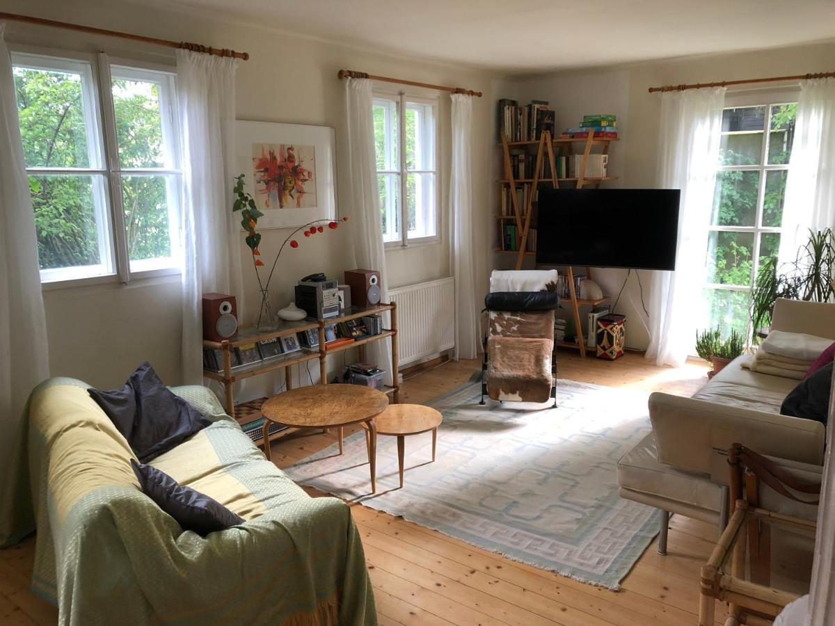 Haus Mit Sauna Und Privatem Badeteich In Anif Bei Salzburg Exterior foto