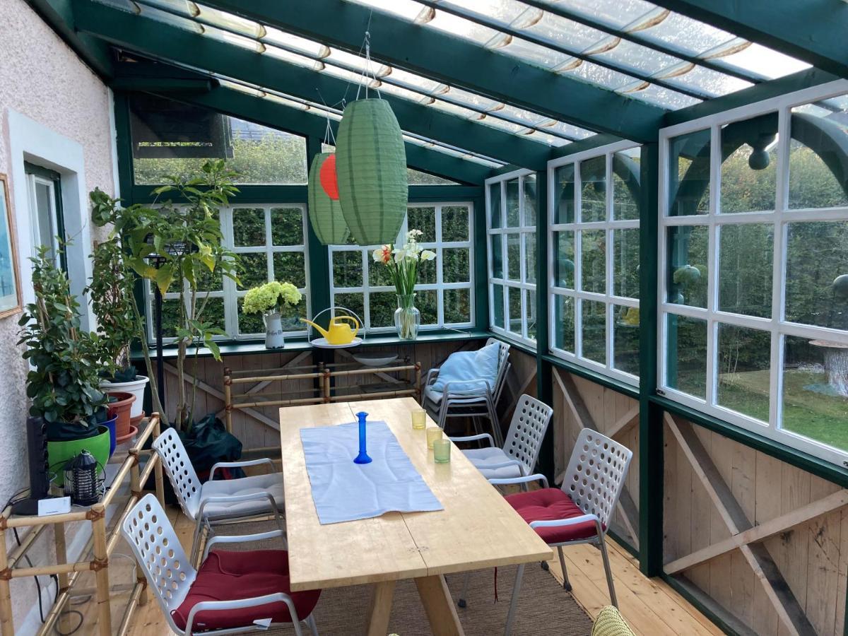 Haus Mit Sauna Und Privatem Badeteich In Anif Bei Salzburg Exterior foto